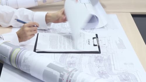 Construction Business Transaction And The Signing Of The Contract