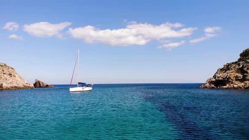 Ein Boot wartet
