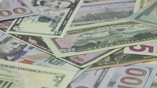 US-Dollar-Banknoten verschiedener Stückelungen