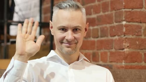 Hello Gesture von Mann aus dem Mittelalter