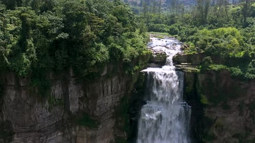 La cascade El Salto De Tequendama à Bogota, en Colombie