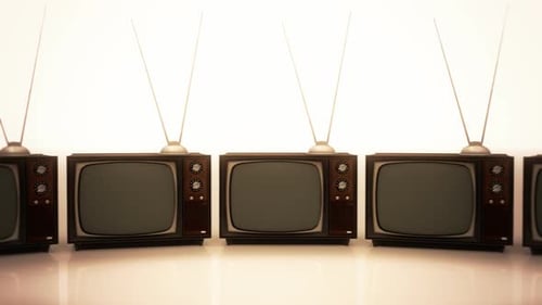 Die durchspielbare Sammlung eines altmodischen Farbfernsehers mit Antennentuner.