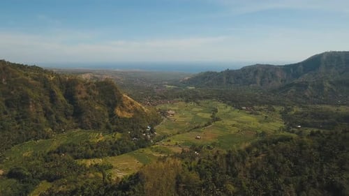 Berglandschaft Farmland und Dorf Bali, Indonesien.