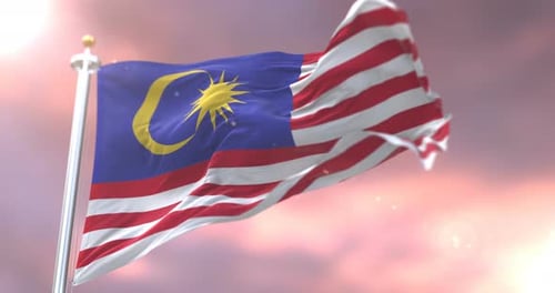 Flagge von Malaysia bei Sonnenuntergang
