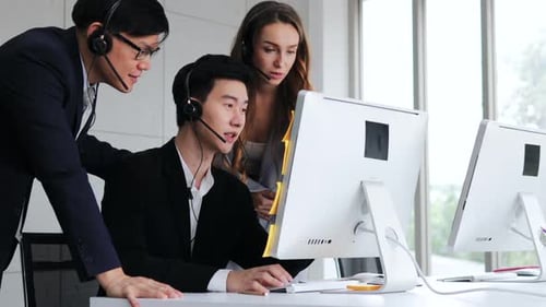 Call center support team discussion together before start working