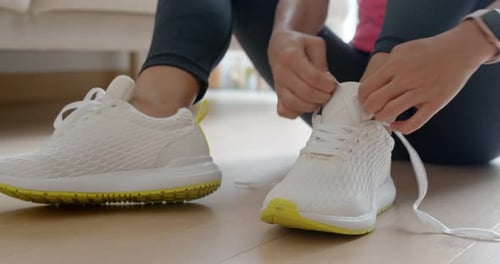 Woman wearing sport prepare for run