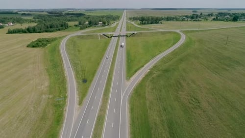 Échange de trafic Autoroute à quatre voies
