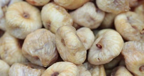 Dried figs