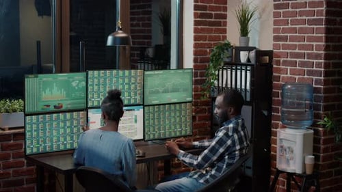 Capital Sales Market Brokers Working with Real Time Stocks