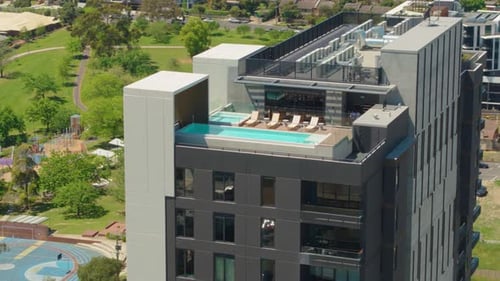 Piscina épica en la azotea