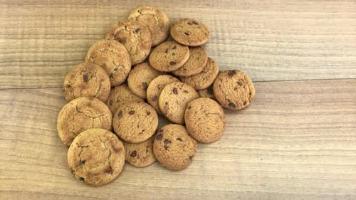 Tasty Chip Cake Cookies with Chocolate Pieces Shallow