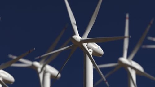 Windpark gegen den Himmel, eine Animation zum Thema erneuerbare Elektrizität