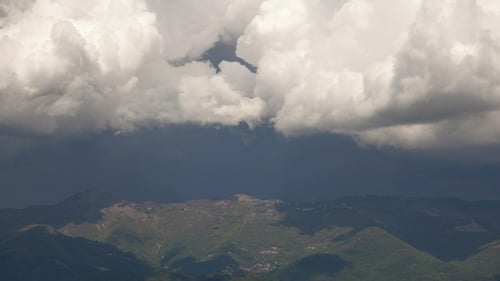 Gewitter-Wolken