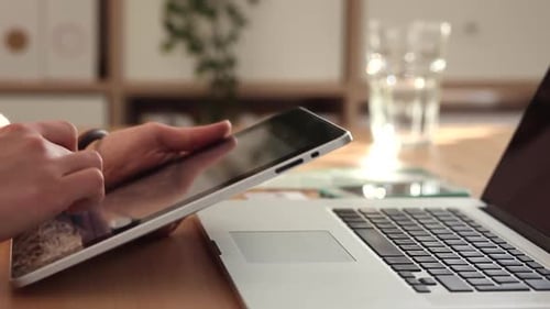 Gadgets bei der Arbeit verwenden