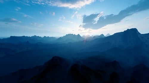 Neblige Berglandschaft