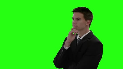 Homme d'affaires utilisant un écran numérique futuriste
