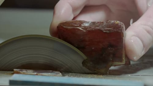 Gemstone Cutting on Precision Lapidary Saw