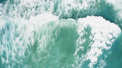Relaxing View of Ocean Waves