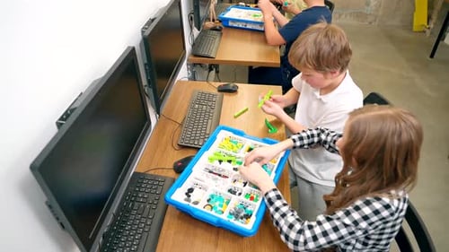 Kids Making Robot Using Building Kit
