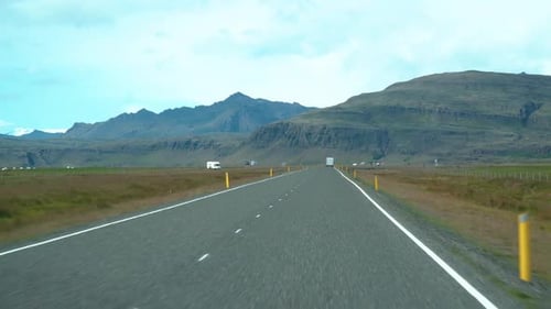 Autofahren auf dem Weg nach Island