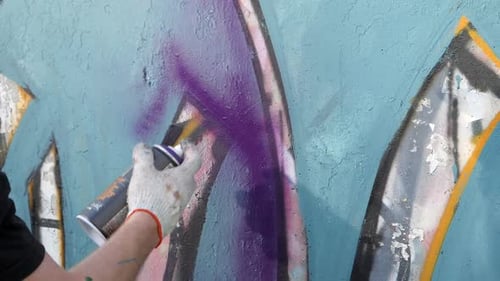Künstlerische Malerei von Wänden auf der Straße. Graffiti.