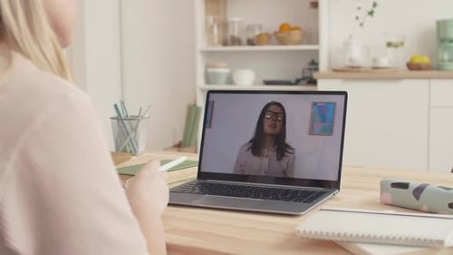 Adult Learns Online During Distance Education at Home