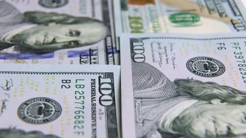 Notas de dólar americano, papel-moeda, moeda da taxa de câmbio. Notas em dinheiro. O conceito de finanças