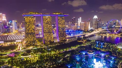 Marina Bay Sands in Singapore City Skyline.