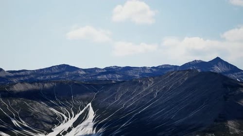 Vue aérienne des montagnes avec un glacier