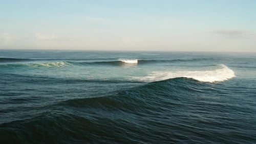 Große Wellen im Meer