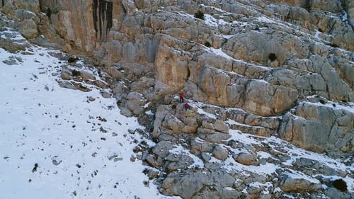 Bergsteiger auf Bergen