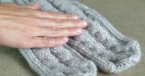 Hand on the Wool Yarn