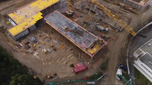 Arbeiter auf dem Hochbau