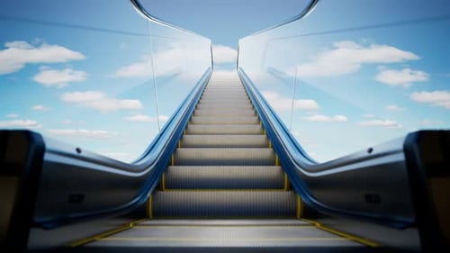 Moderne Rolltreppe aus Glas und Stahl. Blauer Himmel mit Wolken im Hintergrund