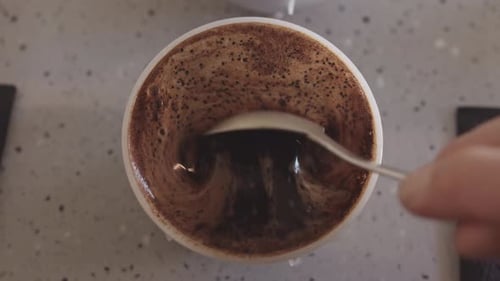 Tasse mit frischem Kaffee
