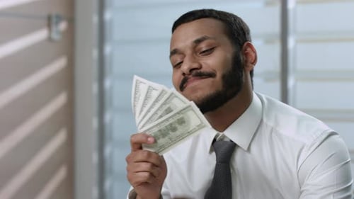 Der Mensch freut sich über Geld