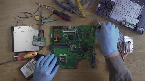 Build Your Computer's Motherboard