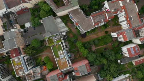 Aerial Birds Eye von oben nach unten schwenken Ansicht Stadtviertel