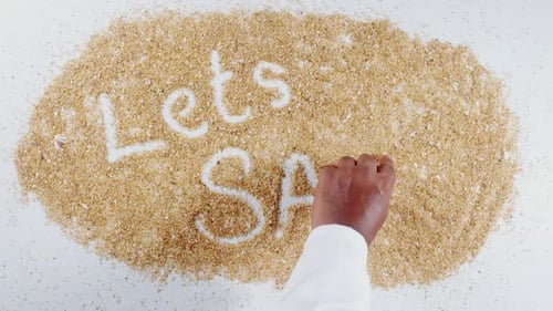 Handschrift auf Strandsand Lets Sail
