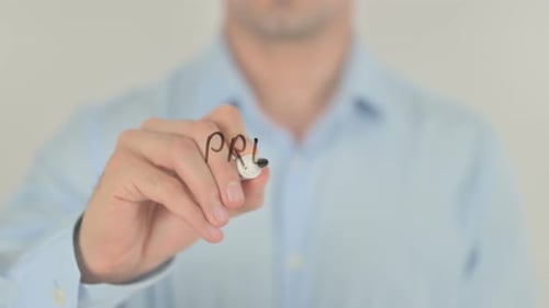 Premium-Qualität, Man schreibt auf transparentem Glasschirm