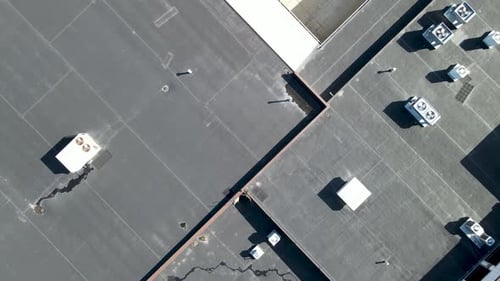 Das erste Gebäude von Brunk Industries