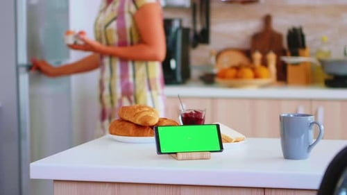 Chroma Key on Smartphone in Kitchen