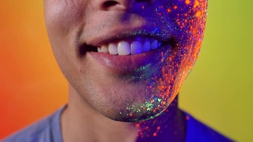 Gesichter mit Fluo-Effekten
