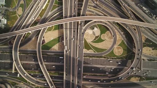 Vue aérienne de la route d'intersection du complexe de Dubaï, Émirats arabes unis.