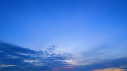 4K UHD : Timelapse of beautiful sky with clouds background