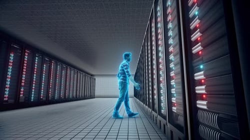Datenbank-Administrator vor Big Server 4k