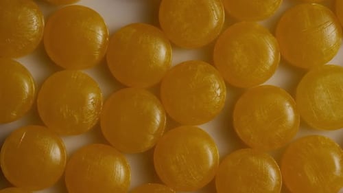Tir rotatif de bonbons au caramel