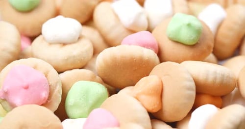 Spinning of Iced gem biscuit, Hong Kong style cookies
