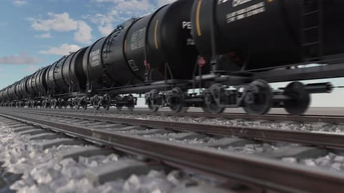 Cistern Petroleum Train mit Rohöl bewegt sich schnell auf der Eisenbahn