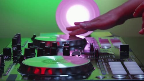 DJ: Regler einstellen und mischen (11)